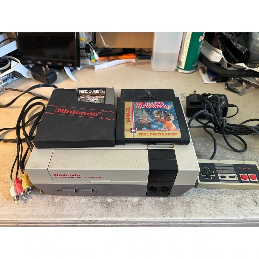 1985 Original NES Nintendo System Console Authentic Tested Bundle With 2 Games